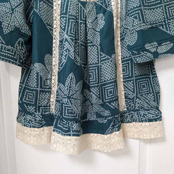 Like New BCBGMAXAZRIA Silk Lace Trim Top - Picture 7 of 14